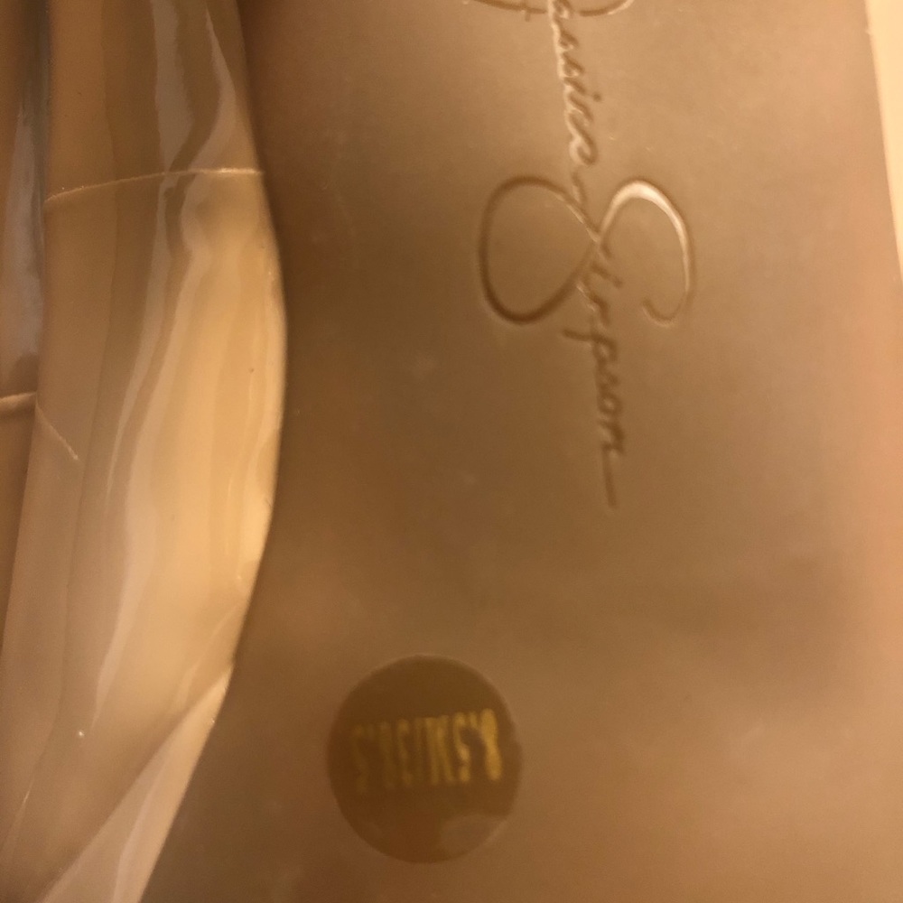 Tan patent leather platform peep toed pumps. - Picture 5 of 5